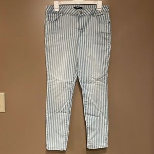 Size 10 d. jeans